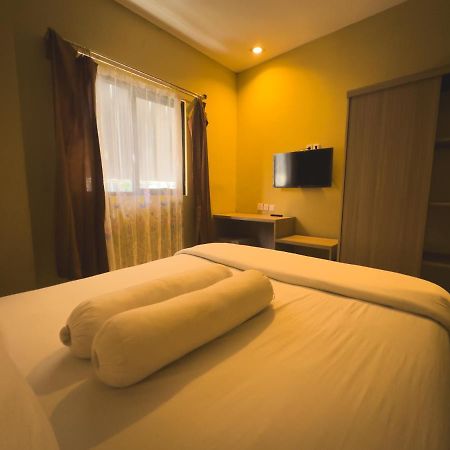 Motel Mess Mt Haryono Sampit Esterno foto
